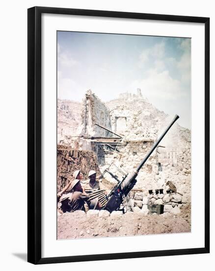 British Soldiers with a Bofors 40MM Anti-Aircraft Gun Below Monte Cassino, Italy, April 1944-null-Framed Photographic Print