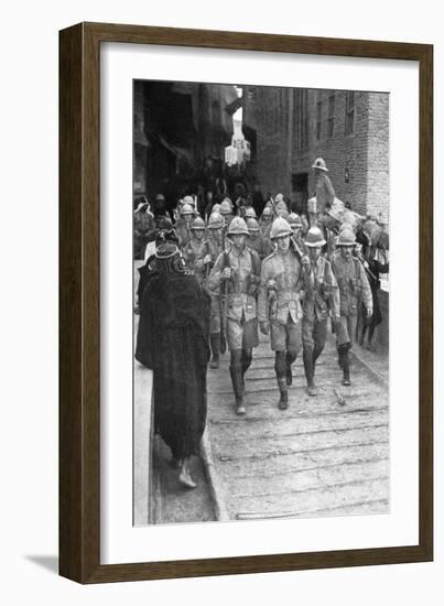 British Troops on the Way to Baghdad, First World War, 1917-null-Framed Giclee Print