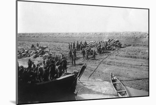 British Troops Unloading Dates on the Shore of the Tigris River, 1918-null-Mounted Giclee Print