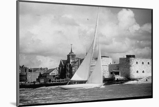 British Yacht Sceptre in Portsmouth Harbor, Making Trail Run For America's Cup Race-Mark Kauffman-Mounted Photographic Print