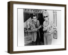 BROADWAY DANNY ROSE, 1984 directed by Woody Allen Woody Allen and Mia Farrow (b/w photo)-null-Framed Photo