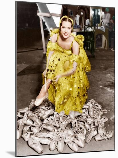 Broadway Melody of 1936, Eleanor Powell, on set, 1935-null-Mounted Photo