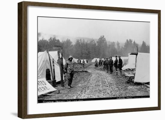 Broadway Street, Skagway, 1897-La Roche-Framed Photographic Print