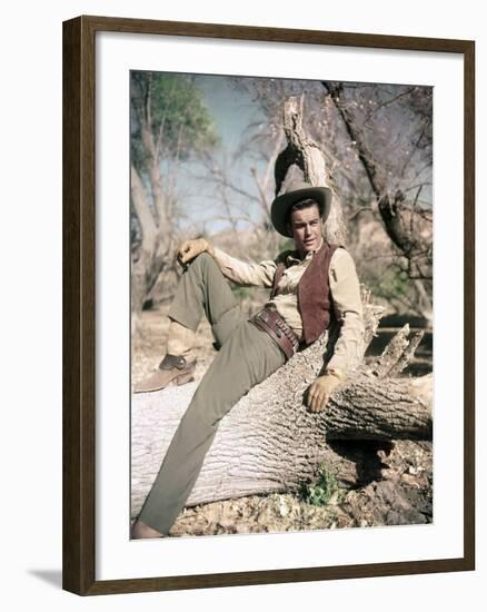 BROKEN LANCE, 1954 directed by EDWARD DMYTRYK Robert Wagner (photo)-null-Framed Photo