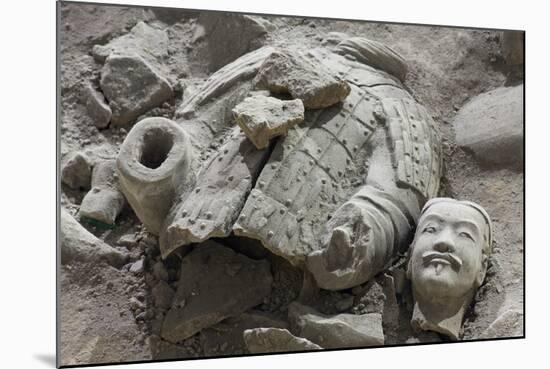 Broken Terracotta Soldier at Qin Shi Huangdi Tomb-null-Mounted Photographic Print