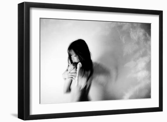 Broken Wing-Keisuke Ikeda @-Framed Photographic Print