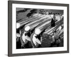 Bronenosets Potyomkin (Battleship Potemkin), 1925-null-Framed Photographic Print