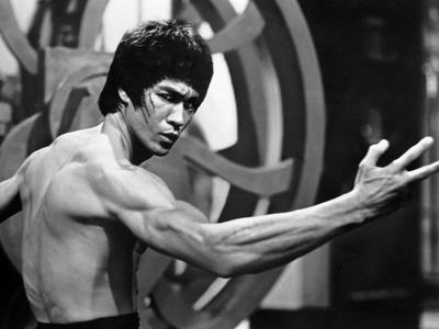 Bruce Lee Flexing' Photo - Movie Star News 