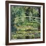 Bruecke in Monets Garten Mit Weissen Seerosen, 1899-Claude Monet-Framed Giclee Print