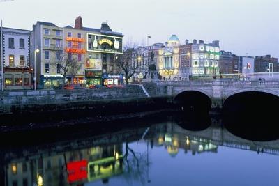 Aston Quay, Liffey River, Dublin, County Dublin, Eire (Ireland)