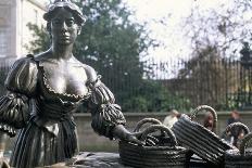 Bronze Statue of Molly Malone, Grafton Street, Dublin, County Dublin, Eire (Ireland)-Bruno Barbier-Photographic Print