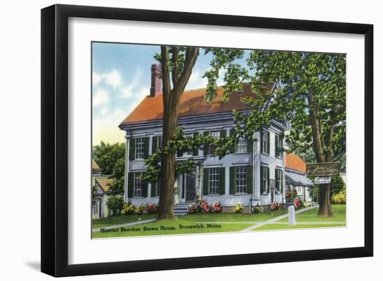 Brunswick, Maine - Exterior View of the Harriet Beecher Stowe House-Lantern Press-Framed Art Print