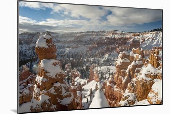 Bryce Canyon Amphitheater, Bryce Canyon NP in Snow, Utah-Howie Garber-Mounted Photographic Print