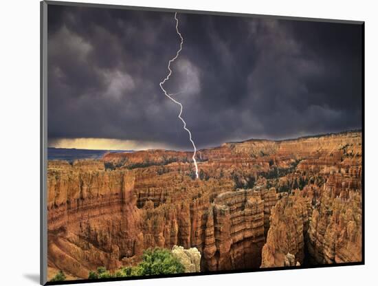 Bryce Canyon National Park, Utah, USA-Dave Welling-Mounted Photographic Print