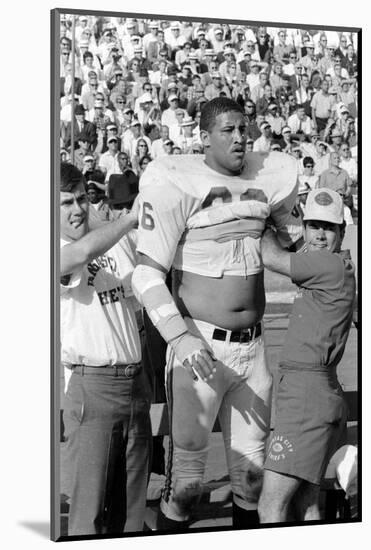 Buck Buchanan in Locker-Room, Superbowl I, Los Angeles, California, January 15, 1967-Bill Ray-Mounted Photographic Print