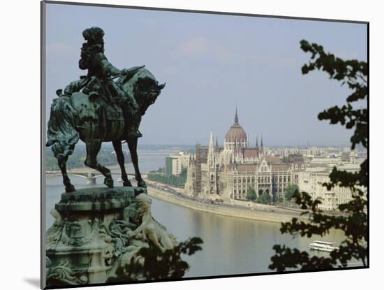 Budapest, Hungary-Julia Thorne-Mounted Photographic Print