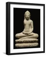 Buddha en méditation, assis sur le lotus-null-Framed Giclee Print