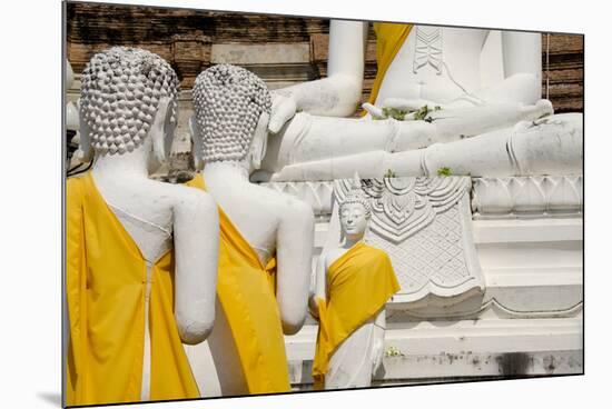 Buddha Statue, Wat Phra Chao Phya-Thai, Ayutthaya, Thailand-Cindy Miller Hopkins-Mounted Photographic Print