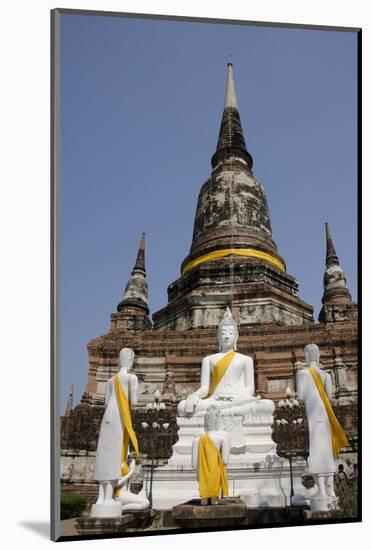 Buddha Statue, Wat Phra Chao Phya-Thai, Ayutthaya, Thailand-Cindy Miller Hopkins-Mounted Photographic Print