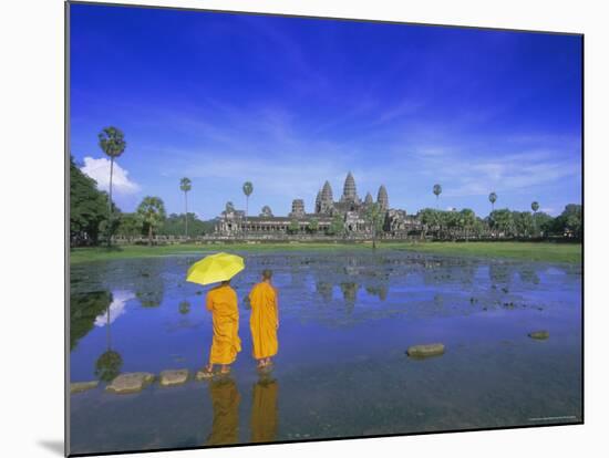 Buddhist Monks Standing in Front of Angkor Wat, Siem Reap, Cambodia-Gavin Hellier-Mounted Photographic Print
