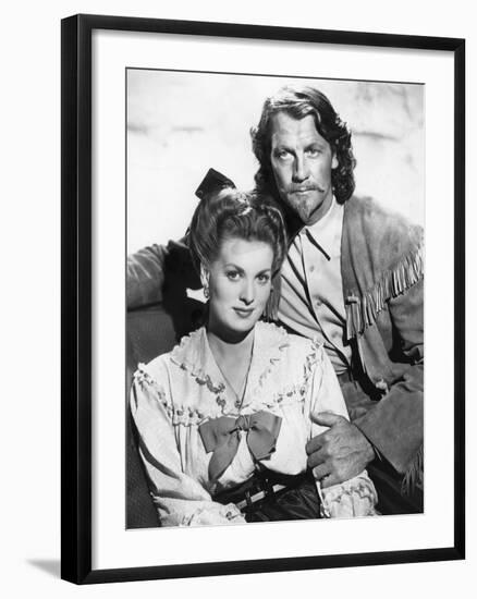 BUFFALO BILL, 1944 directed by WILLIAM WELLMAN Maureen O'Hara and Joel McCrea (b/w photo)-null-Framed Photo