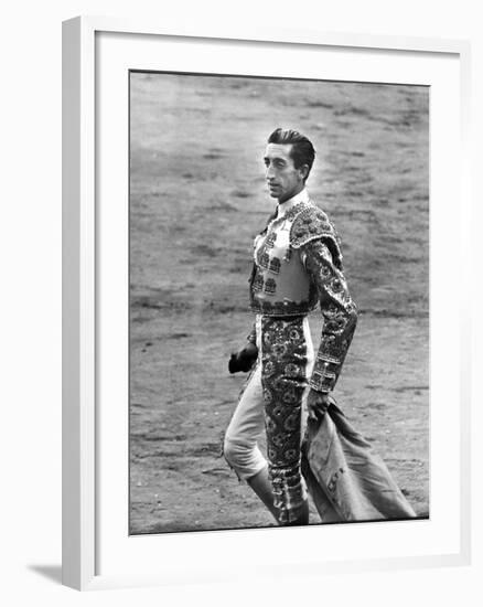 Bullfighter Manolete Accepting Applause of Crowd After Dispatching his Second Bull of the Afternoon-Tony Linck-Framed Premium Photographic Print