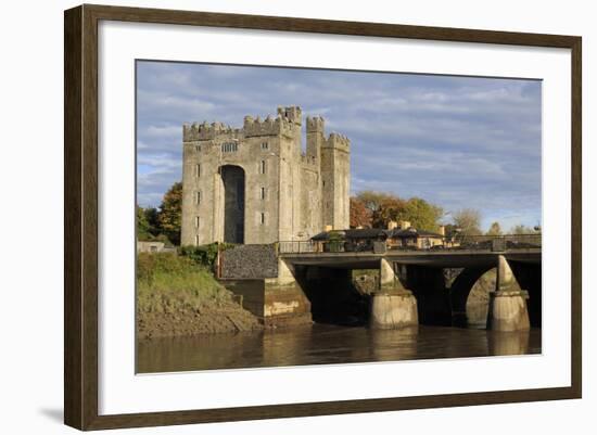 Bunratty Castle, County Clare, Munster, Republic of Ireland, Europe-Richard Cummins-Framed Photographic Print