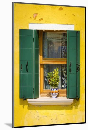 Burano, Veneto, Italy-Russ Bishop-Mounted Photographic Print