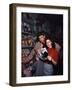 Burt Lancaster and Ava Gardner sur le plateau du film "Les tueurs", 1946-null-Framed Photo