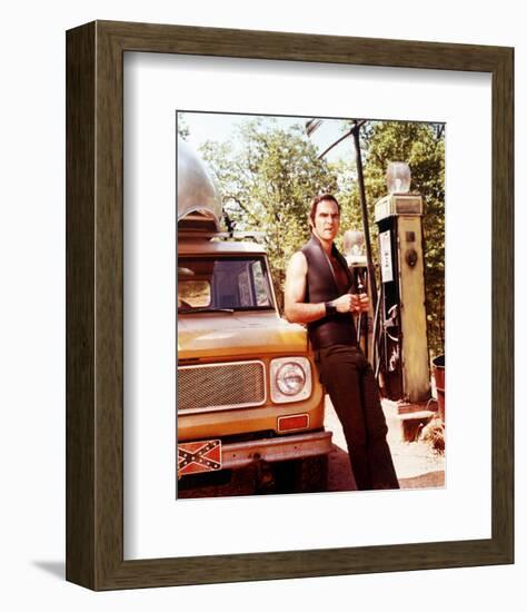 Burt Reynolds - Deliverance-null-Framed Photo