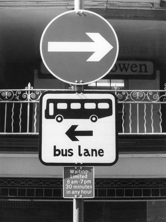 https://imgc.allpostersimages.com/img/posters/bus-lane-sign_u-L-Q1075H30.jpg?artPerspective=n