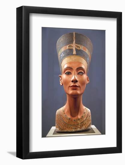 Bust of Nefertiti-null-Framed Premium Photographic Print
