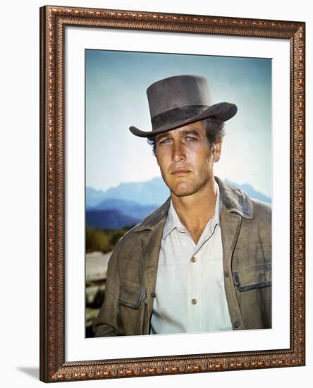 BUTCH CASSIDY AND THE SUNDANCE KID, 1969 directed by GEORGE ROY H Paul Newman (photo)-null-Framed Photo