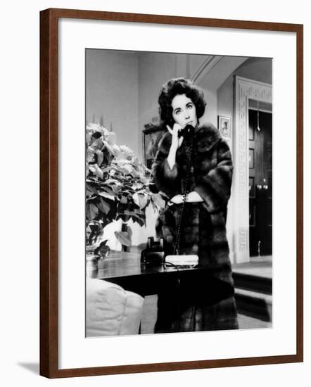 Butterfield 8, Elizabeth Taylor, 1960-null-Framed Photo