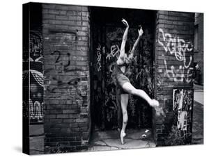Ballerina In The CityByron Yu Ballerina In The CityByron Yu