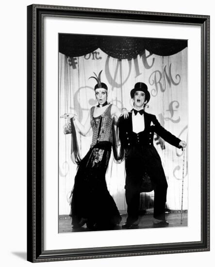 Cabaret, Liza Minnelli, Joel Grey, 1972-null-Framed Photo