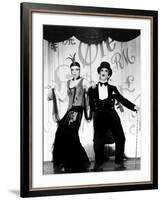 Cabaret, Liza Minnelli, Joel Grey, 1972-null-Framed Photo