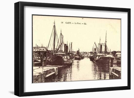 Caen Calvados, Le Port, Hafenpartie, Schiffe Garant-null-Framed Giclee Print