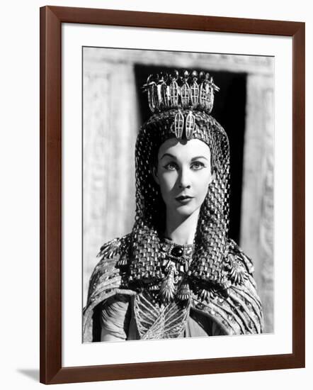 Caesar and Cleopatra, Vivien Leigh, 1945-null-Framed Photo