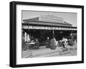 Cafe Du Monde-null-Framed Premium Photographic Print