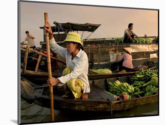 Cai Rang Floating Market on the Mekong Delta, Can Tho, Vietnam, Indochina, Southeast Asia, Asia-Andrew Mcconnell-Mounted Photographic Print