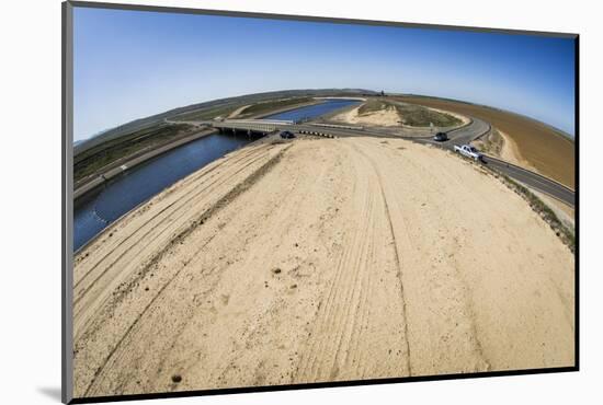 California, Central Valley, San Joaquin Valley, California Aqueduct-Alison Jones-Mounted Photographic Print