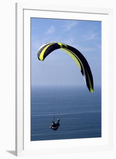 California, San Diego. Hang Glider Flying at Torrey Pines Gliderport-Steve Ross-Framed Photographic Print