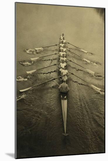 Cambridge Crew Rows their Way in Competition-null-Mounted Art Print