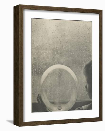 Camera Work, juillet 1908 : Drops of rain-Clarence White-Framed Giclee Print