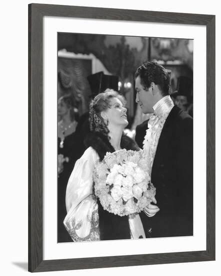 Camille by George Cukor, based on a novel by Alexandre Dumas son, with Greta Garbo, Robert Taylor, -null-Framed Photo