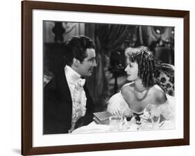 Camille by George Cukor, based on a novel by Alexandre Dumas son, with Robert Taylor, Greta Garbo, -null-Framed Photo