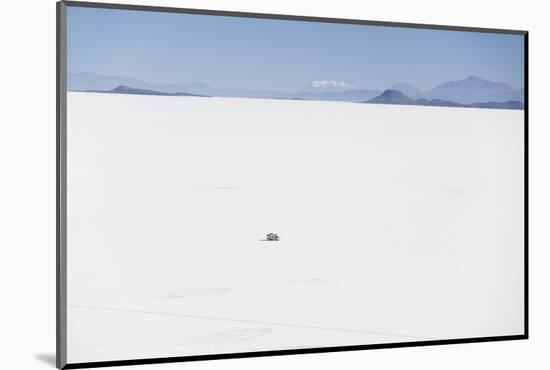 Camper Van on Salar de Uyuni (Salt Flats of Uyuni), Potosi Department, Bolivia, South America-Ian Trower-Mounted Photographic Print