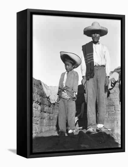Campesino and Son, State of Veracruz, Mexico, 1927-Tina Modotti-Framed Stretched Canvas