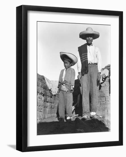 Campesino and Son, State of Veracruz, Mexico, 1927-Tina Modotti-Framed Giclee Print